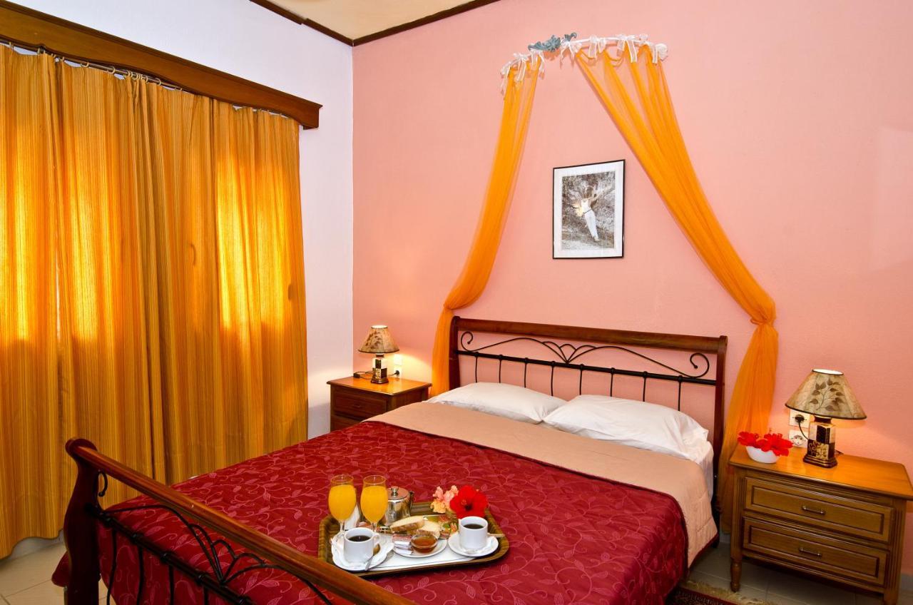 Zaneta Hotel & Apartments Neo Klima Buitenkant foto